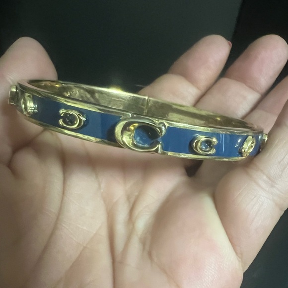 Coach bracelet . Good condition - Picture 5 of 7
